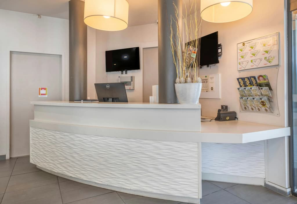 B&B HOTEL Marseille La Timone - Photo 2