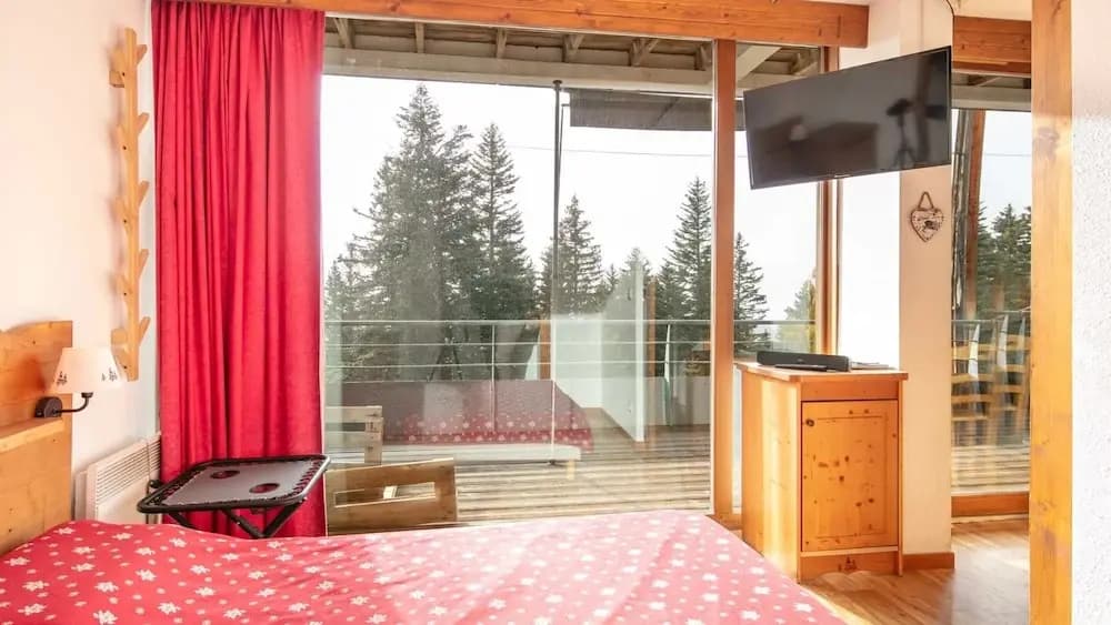 Mountain Escape for 4 Guests - Photo 4