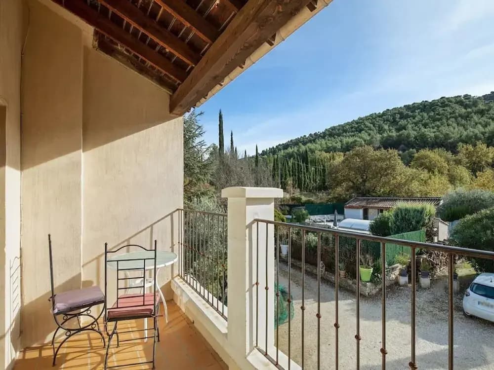 Villa With Swimming Pool Within the Luberon - Miniature 6