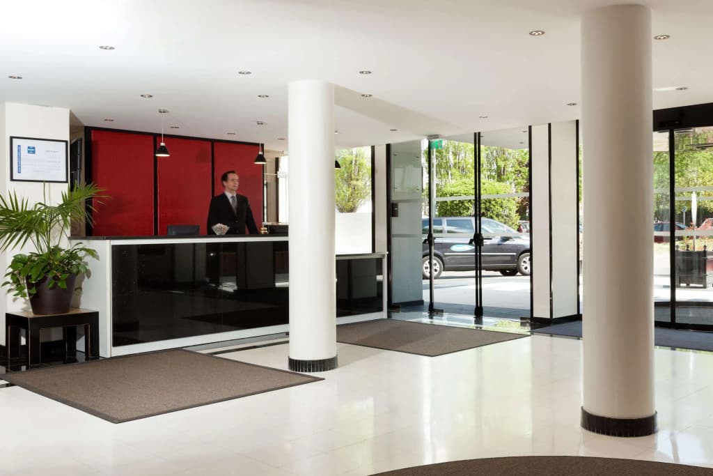 Hôtel Forest Hill Paris Meudon-Vélizy - Photo 2