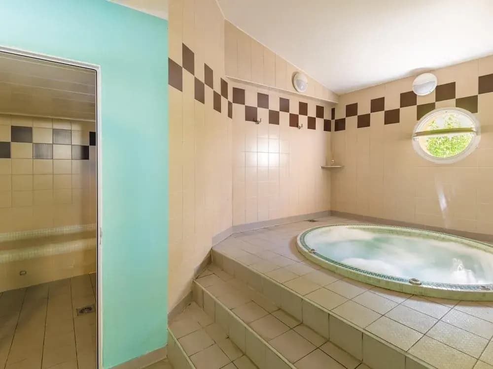 Apartment Le Brusc With Sea View - Miniature 8