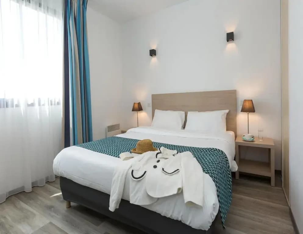 Apartment in La Rochelle Near the Beach - Photo 3