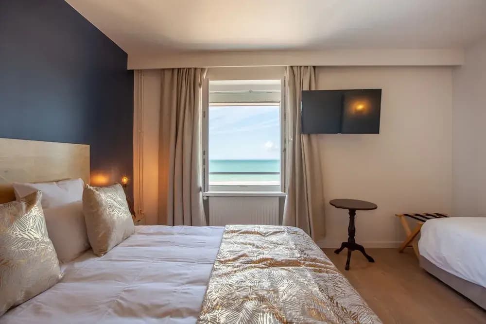 Hôtel Des Isles - Photo 3