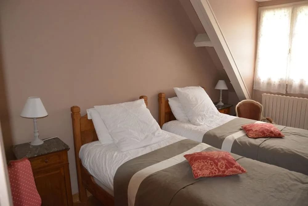 Chambre d'hotes Le Clos de Provins - Photo 3