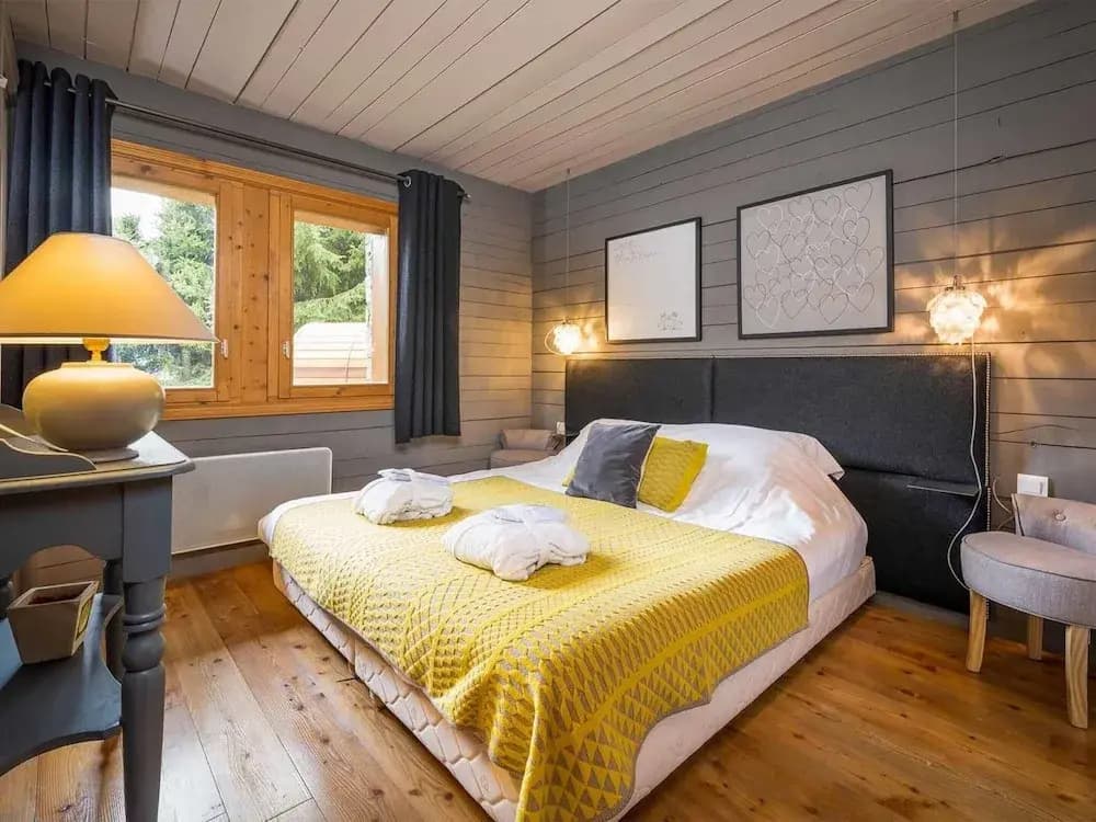 Large Chalet With Barrel Sauna and Whirlpool - Photo 1