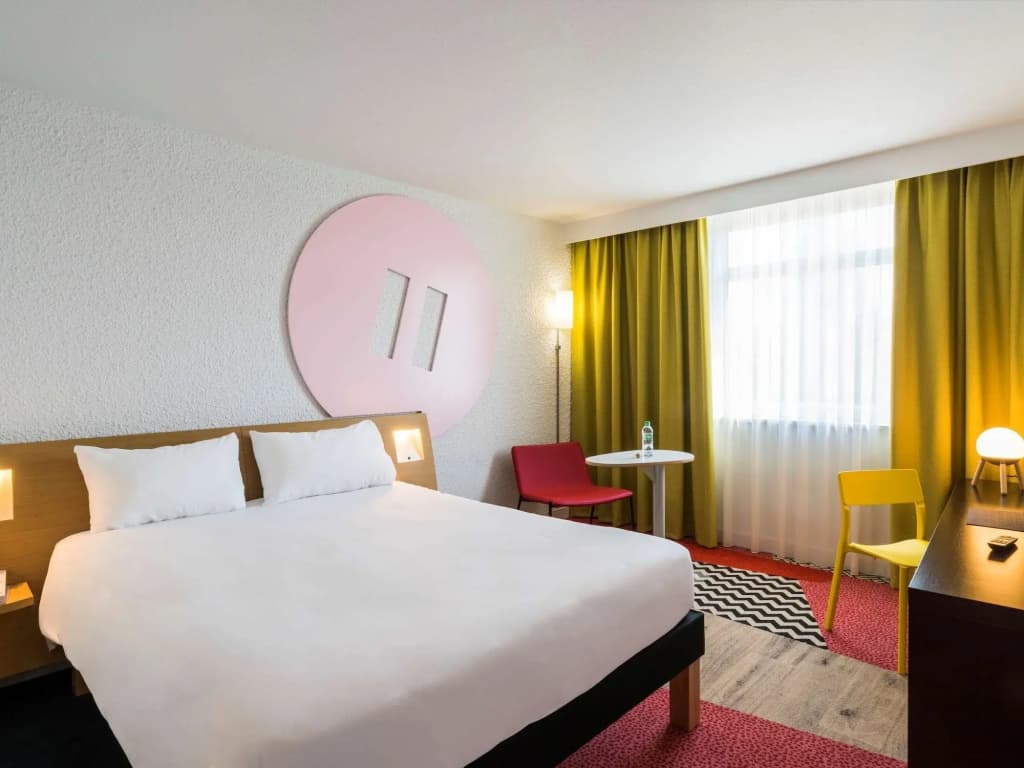 ibis Styles Lyon Bron Eurexpo - Photo 2