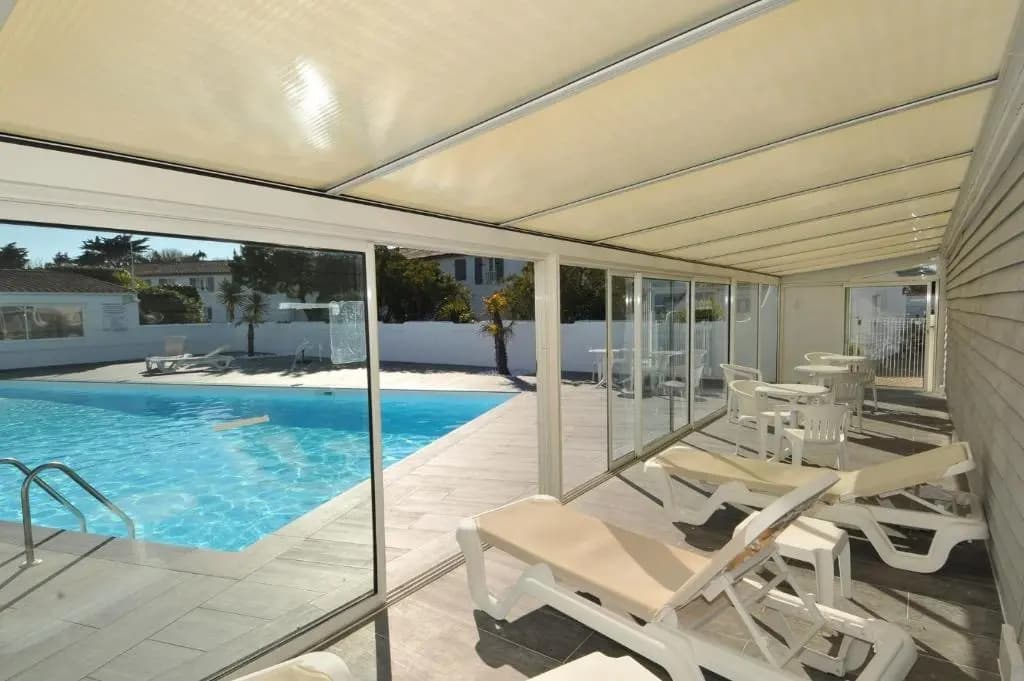 Location dans résidence avec piscine à 50m de la plage - Miniature 7