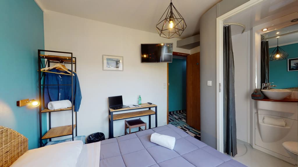 Hôtel les Pieux - Photo 2