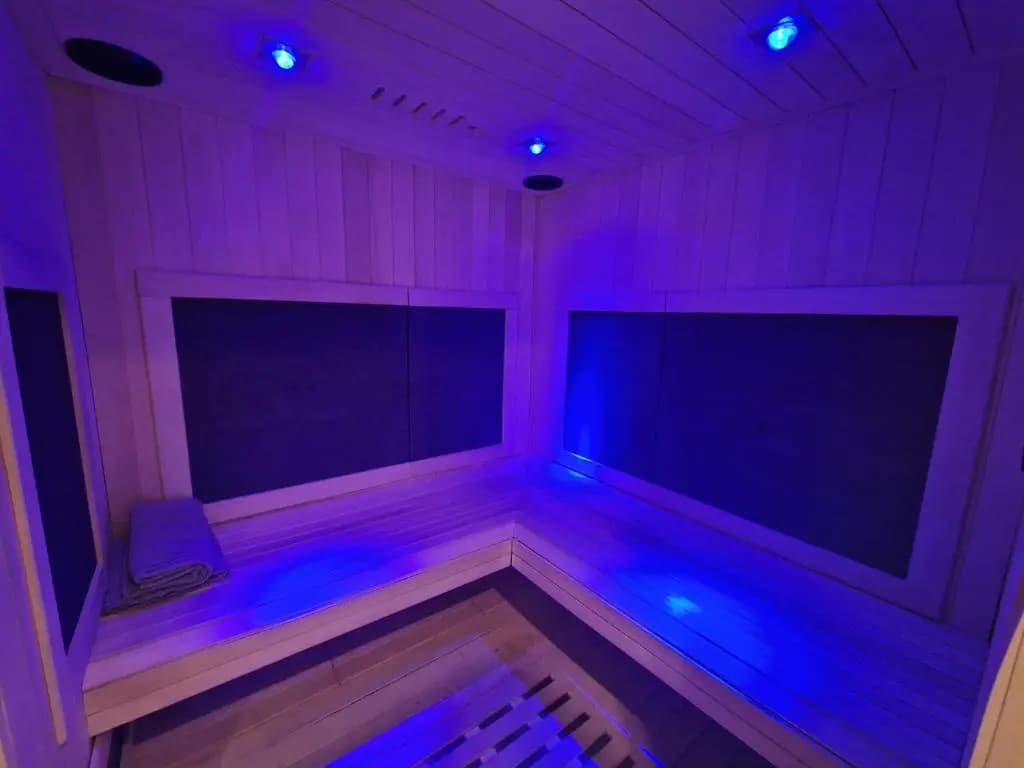 Rouen centre avec Sauna + Hotspot 4G - Miniature 8