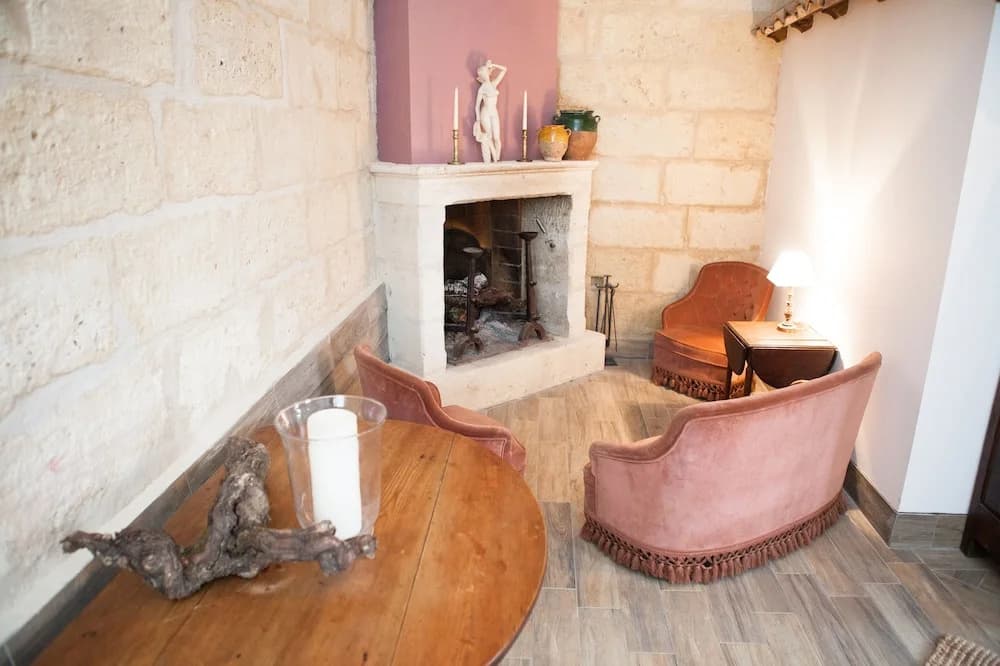 Château Latour Segur Suites & Spa - Photo 2