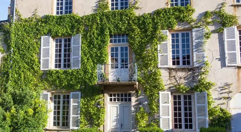 La Chanoinesse - Photo 1
