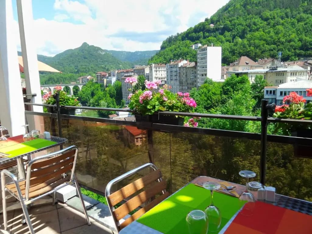 Jura Hotel - Photo 4