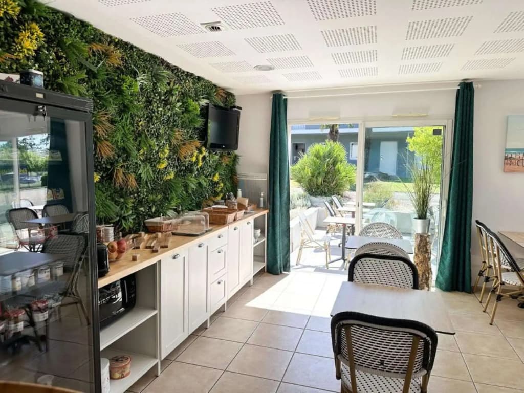 Sure Hotel by Best Western Mont-de-Marsan - Miniature 7