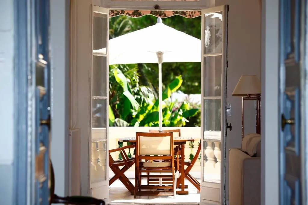Magnifique appartement d'époque avec Vue Mer 4 personnes avec terrasse Le Port Nice - Miniature 7