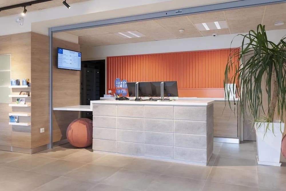 Ibis Budget Mont De Marsan - Photo 2