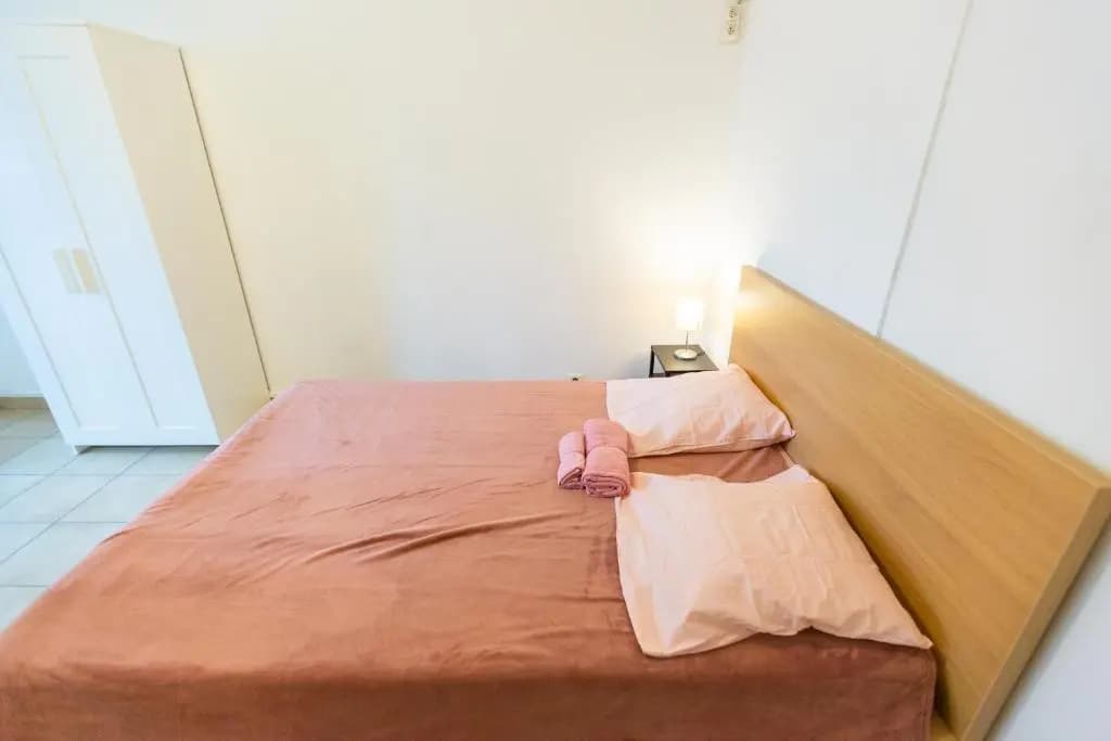 Superbe T4 renove spacieux avec stationnement libre et gratuit - Photo 5