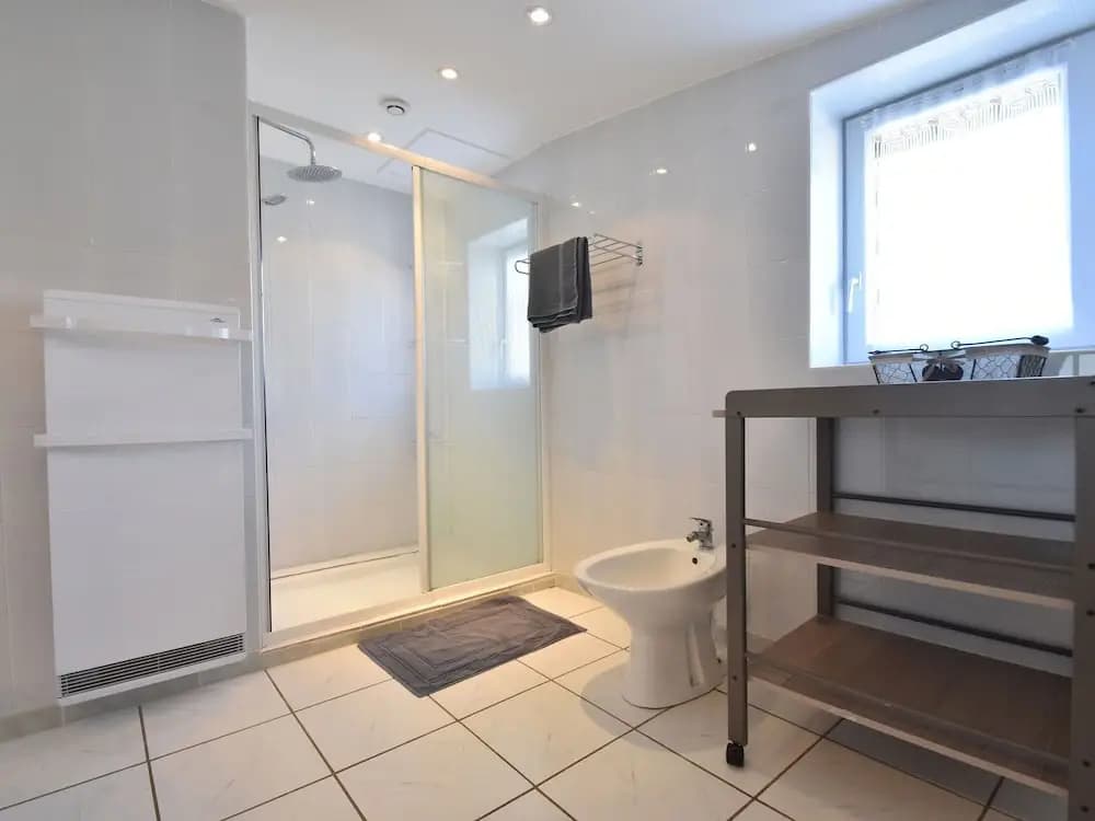 Authentic Holiday Home With Private Swimming Pool and Stunning View in France - Miniature 8