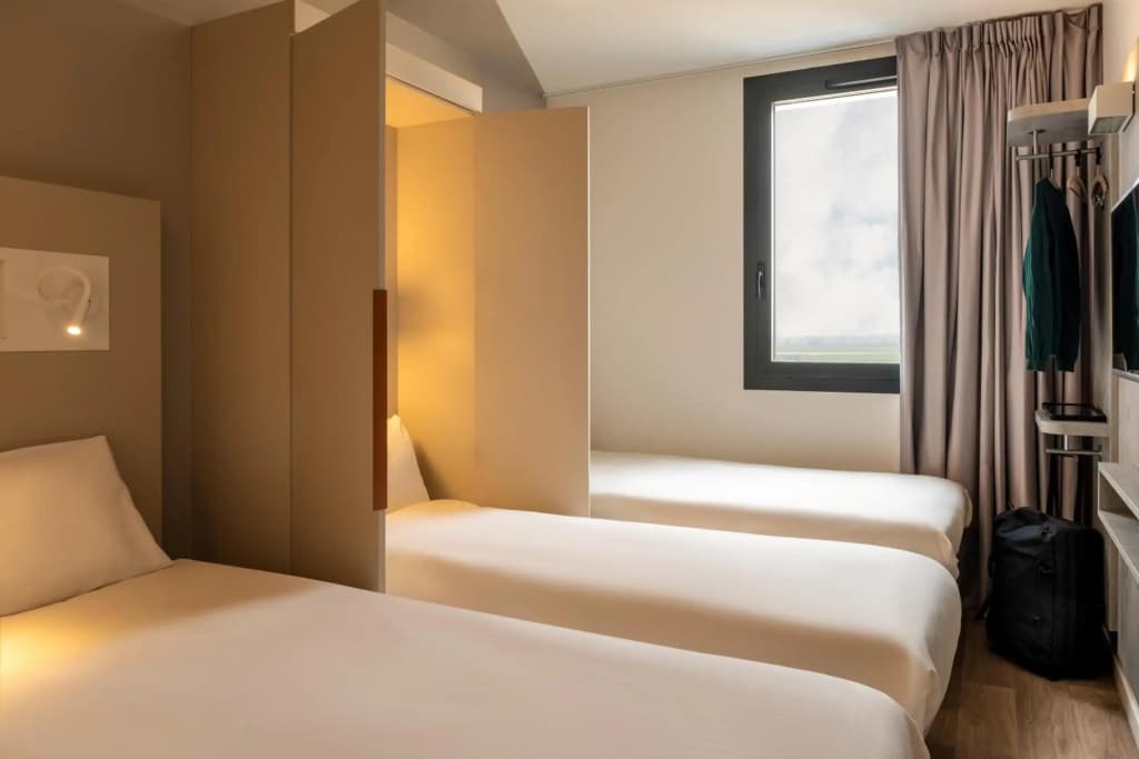 ibis budget Gonesse Le Bourget - Photo 2