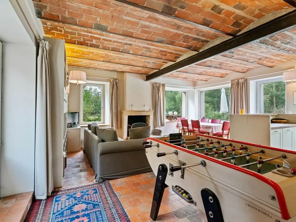 Charming Holiday Home in Yevre-la-ville With Pool - Photo 1