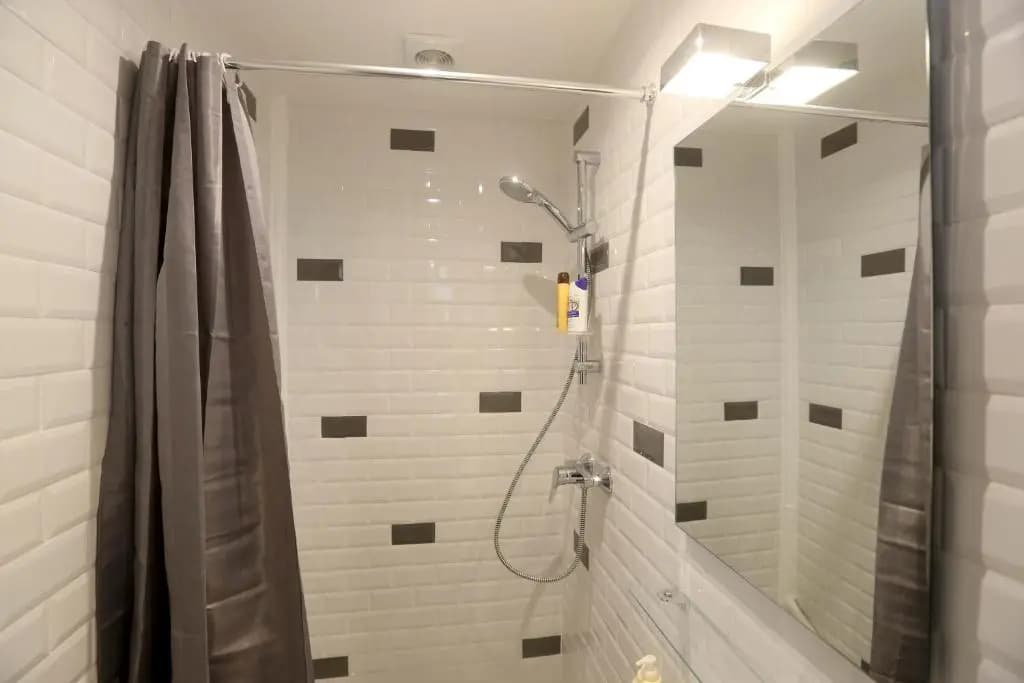 Renovated Studio for 2 - Miniature 8