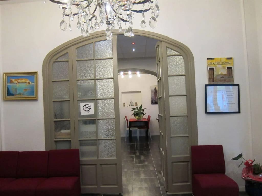 Brit Hotel Colbert - Photo 1