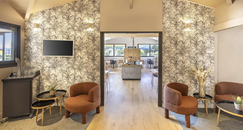 Sure Hotel by Best Western Nimes Est - Photo 4