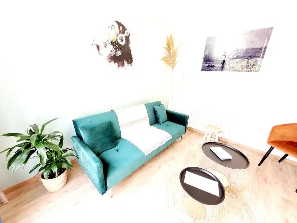 Chalet de 2 chambres avec jacuzzi jardin amenage et wifi a Saint Jean de Monts a 2 km de la plage - Miniature 8