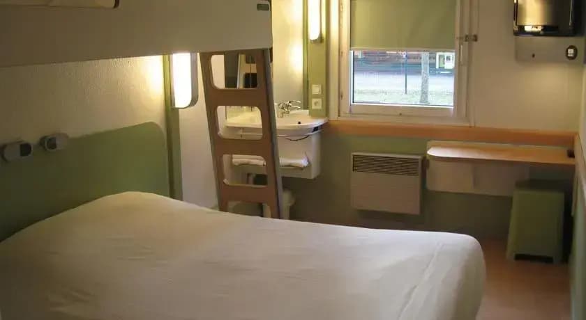 B&B HOTEL Mulhouse Dornach - Photo 4