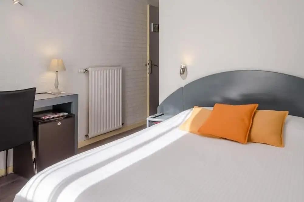 Hôtel Le Pont Bernet - Photo 5