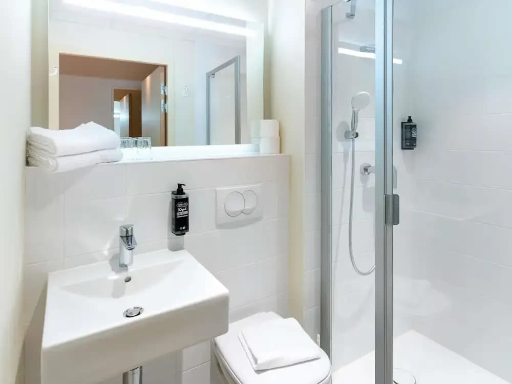 Ibis Budget Morlaix - Miniature 7