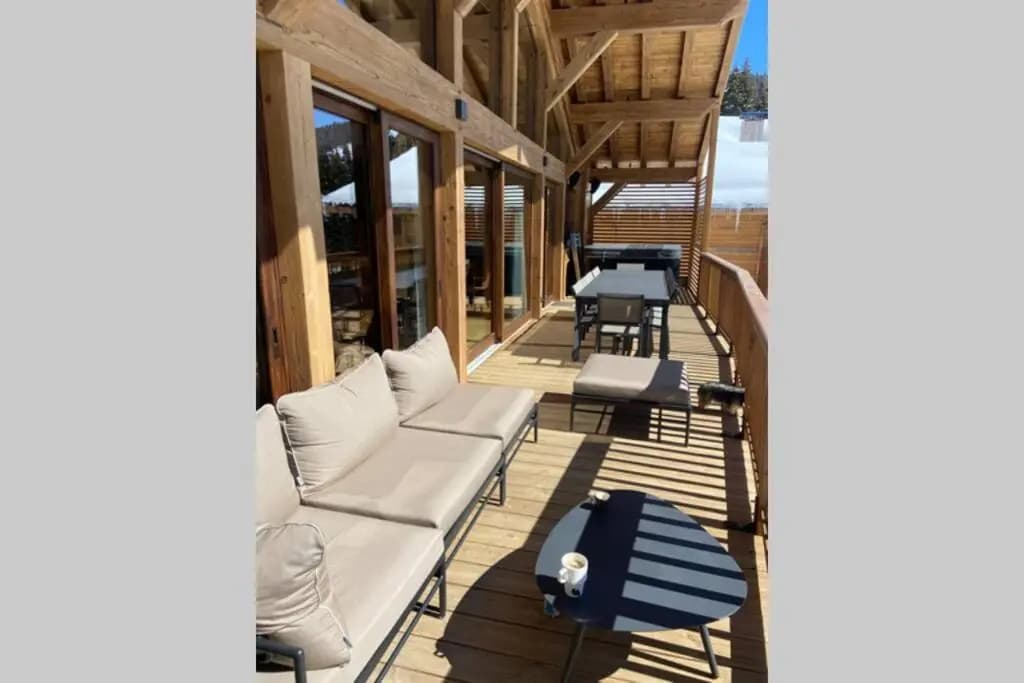 Chalet Cocoa - Miniature 7