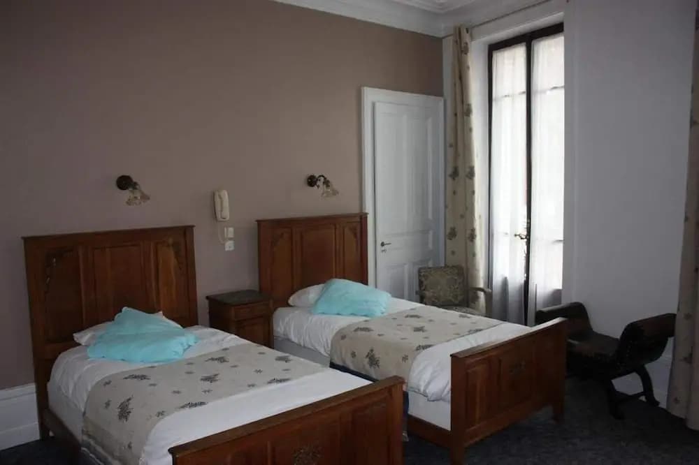 Hôtel Savoy - Photo 5
