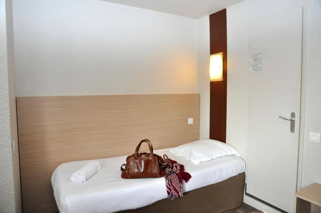 B Hotel Caen Mondeville - Photo 4