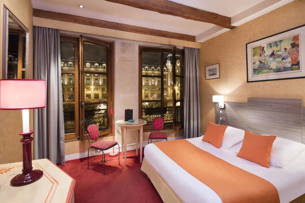 Hotel Les Rives De Notre Dame - Photo 3
