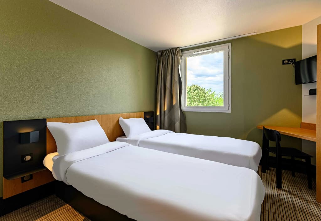 B&B HOTEL Marne-la-Vallée Bussy-Saint-Georges - Photo 4
