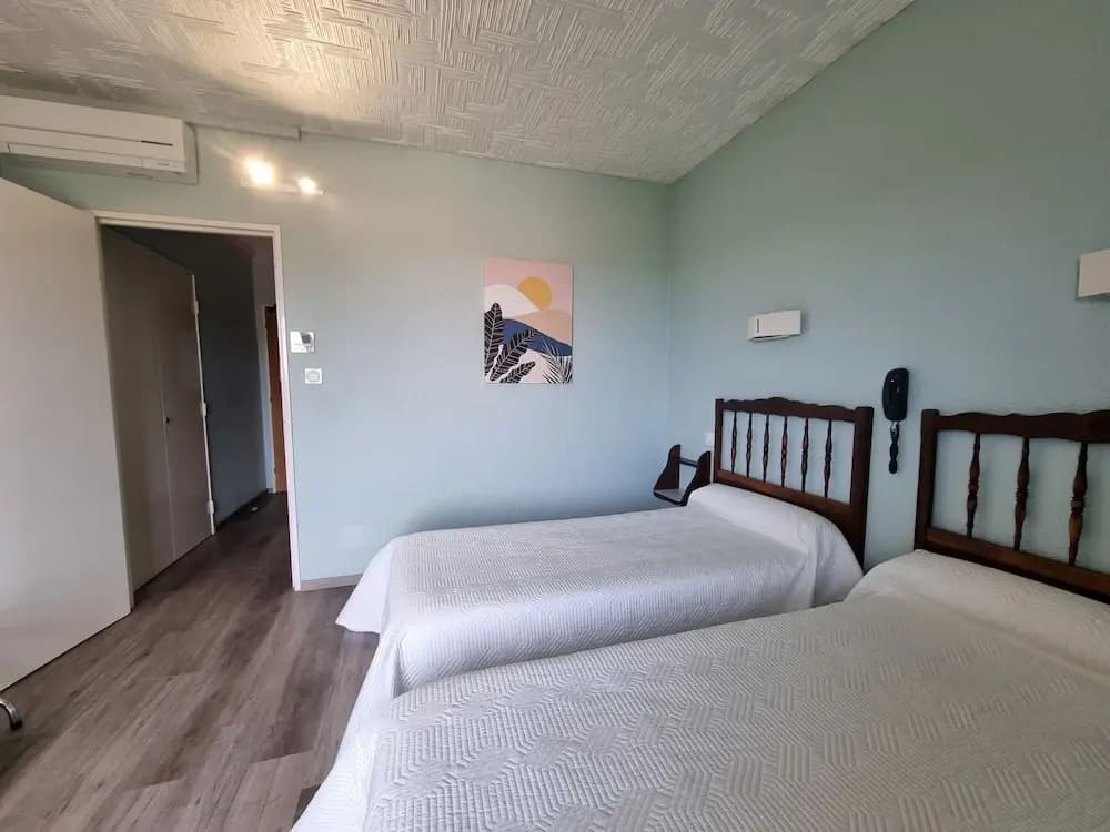 Hôtel Ambeille - Photo 4