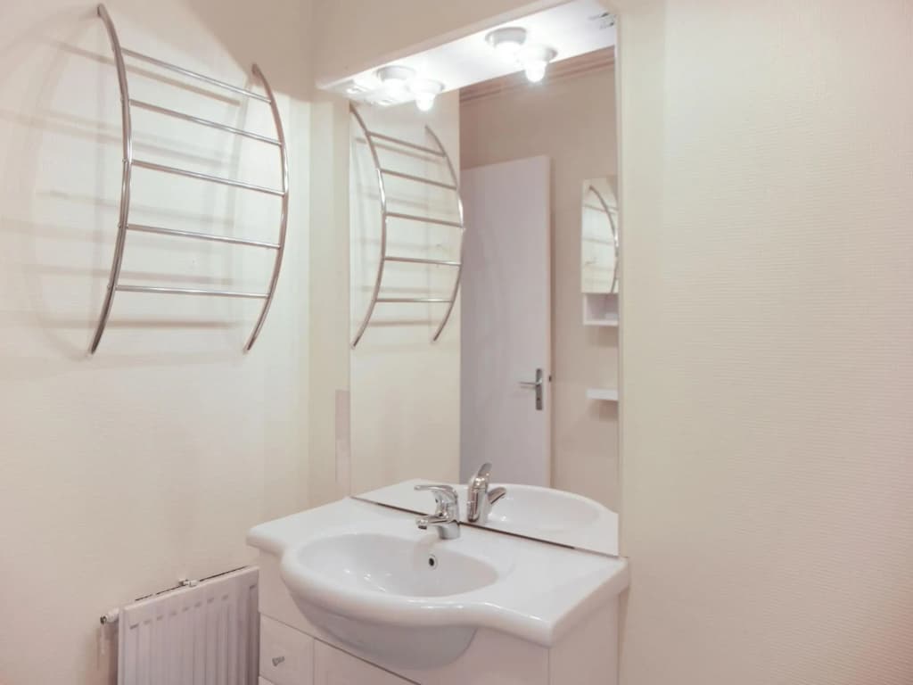 Apartment in Chaumont Near Town Center - Miniature 8