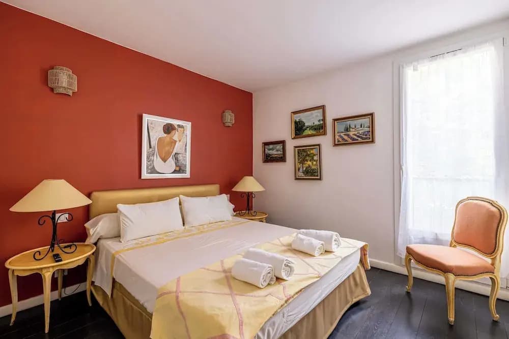 Splendid Flat in the Heart of Saint-tropez With Parking - 2br/4p - Photo 2