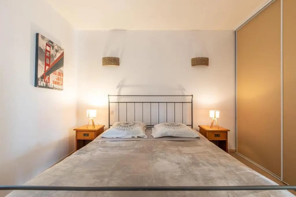 Quiet large 3-bedroom apartment with terrace, garden & incredible Mountain view - Miniature 6