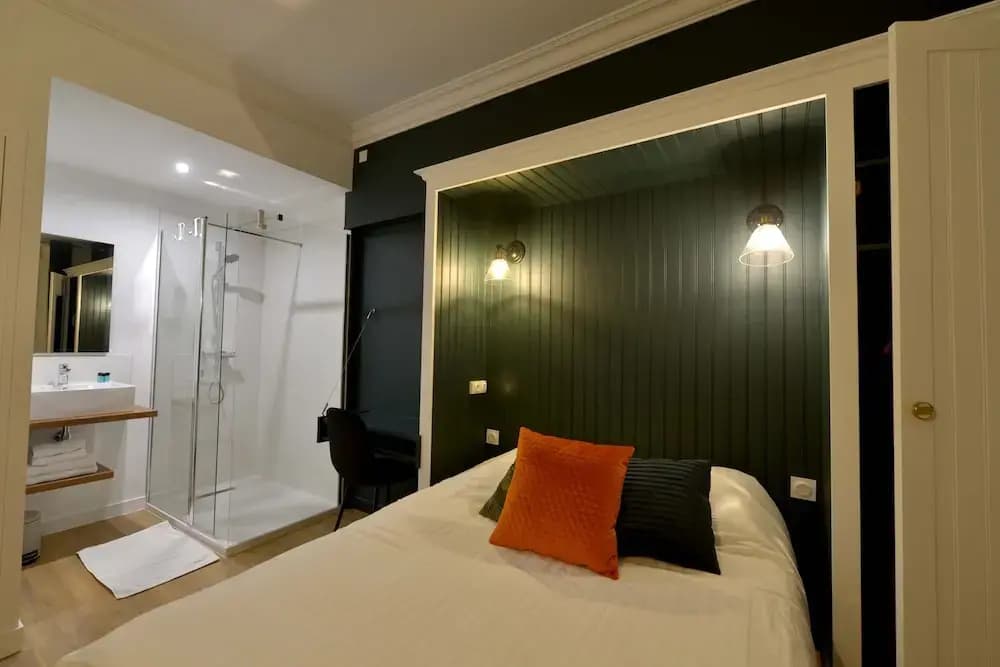 Hôtel Le Tiburon - Photo 1