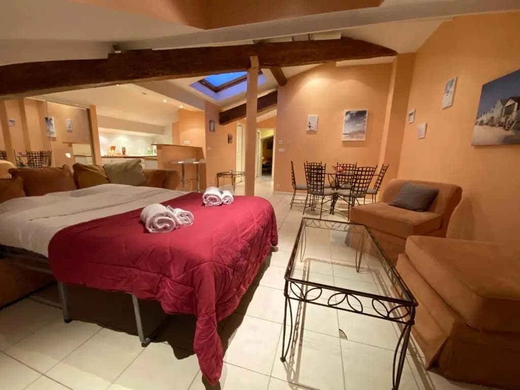 Cannes Holiday Suites - Photo 2