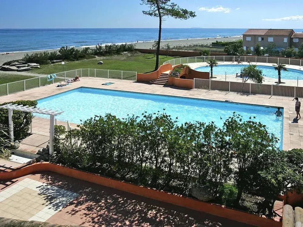 Apartment Near the Sea, Borgo-plage - Miniature 8