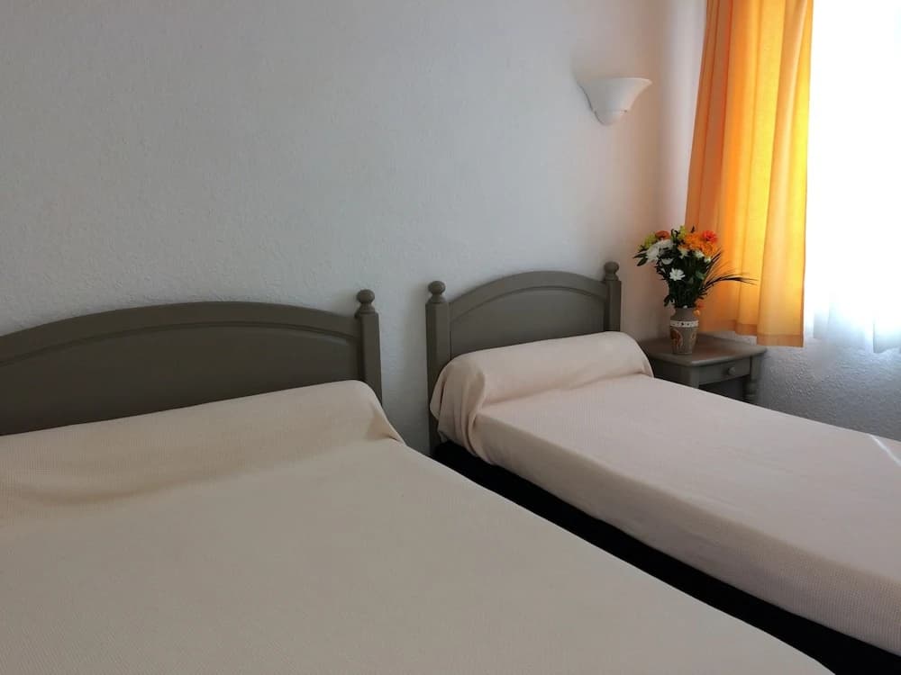 Hôtel La Chataigneraie - Photo 3