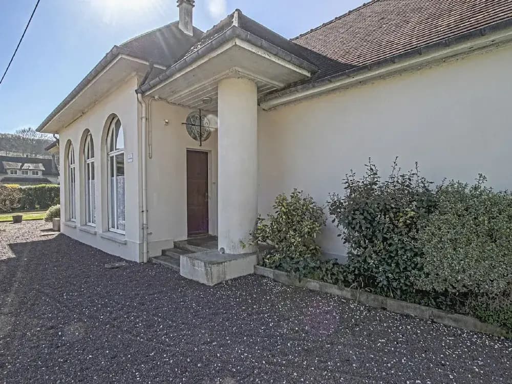 Spacious Holiday Home in Aure sur Mer With Garden - Miniature 6