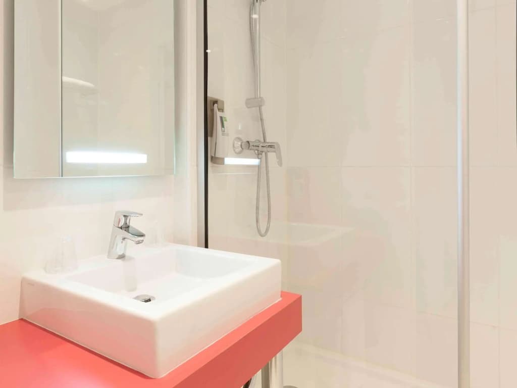 ibis Styles Bordeaux Saint Médard - Miniature 8
