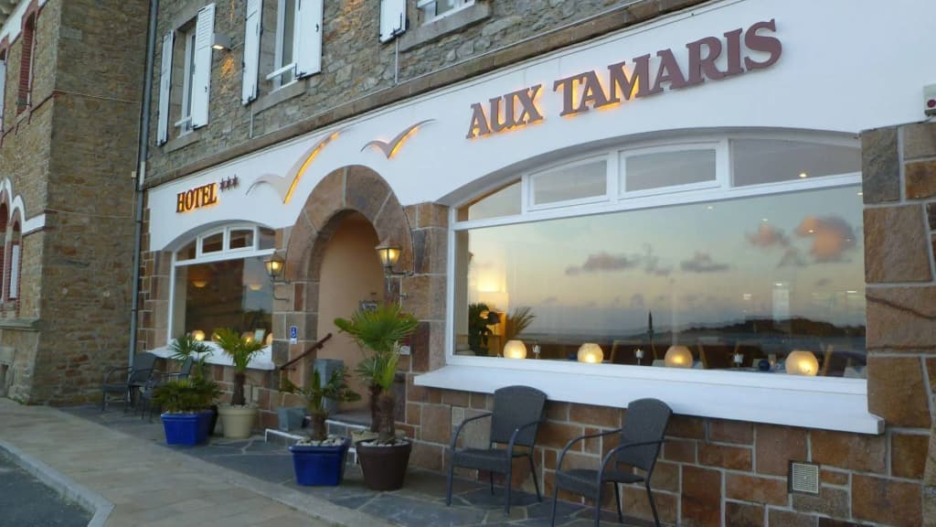 Hôtel Aux Tamaris - Vue Mer - Photo 1