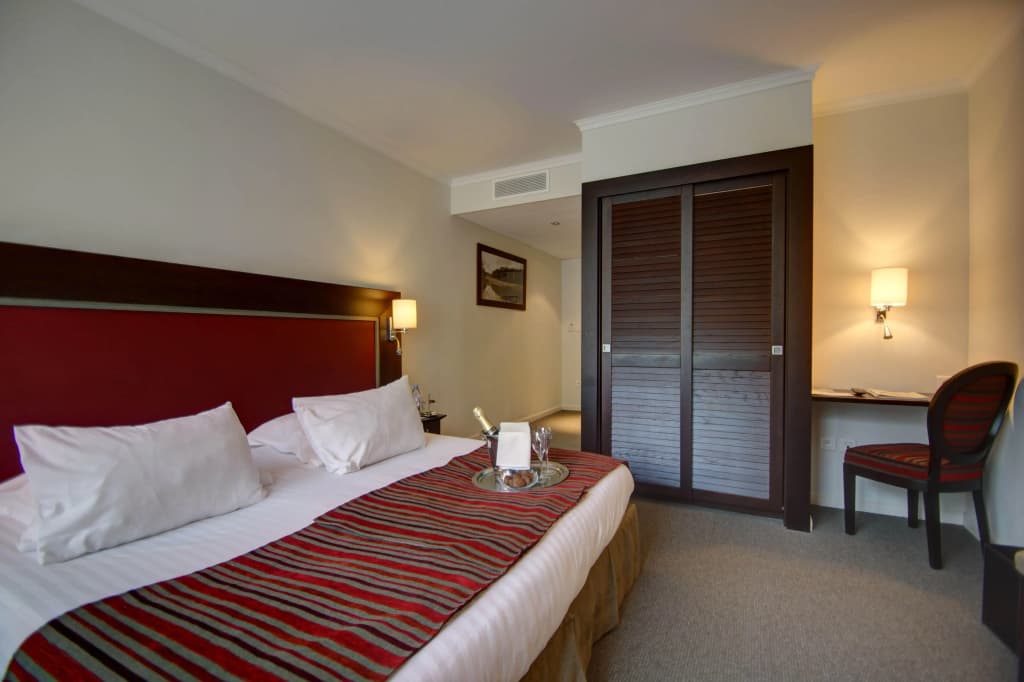 Hôtel du Golf - Photo 2