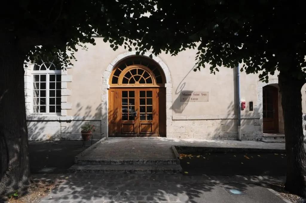 Hotellerie Saint Yves - Photo 1