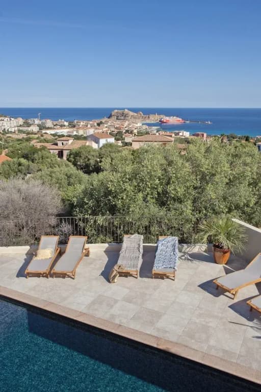 Superb Villa With Pool and sea View - Miniature 6