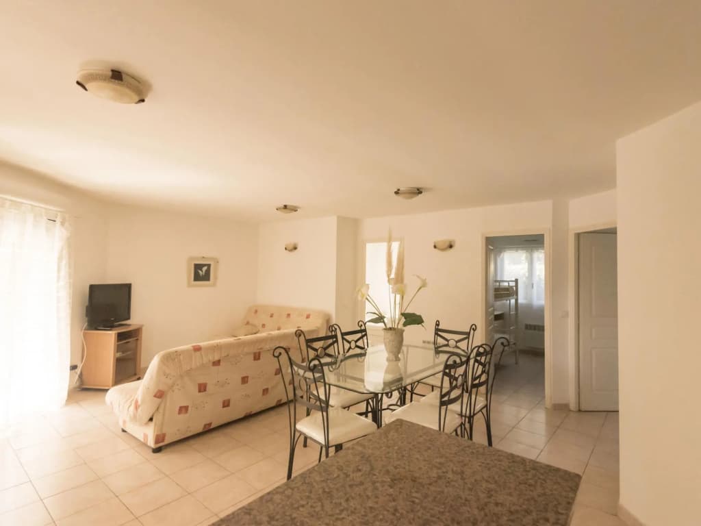 Cozy Holiday Home in Moriani-Plage in Swimming Pool - Photo 2